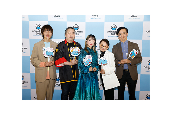 潘恵子、潘めぐみ、福井晴敏(総監督)、氷川竜介(アニメ特撮研究家